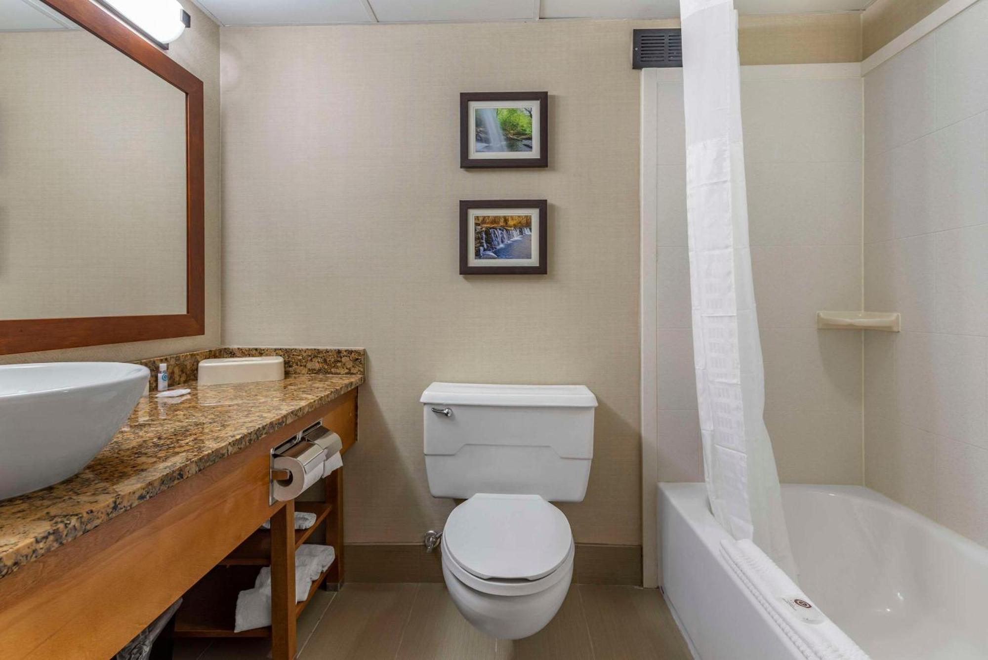 Comfort Inn&Suites Glen Mills - Concordville Eksteriør bilde